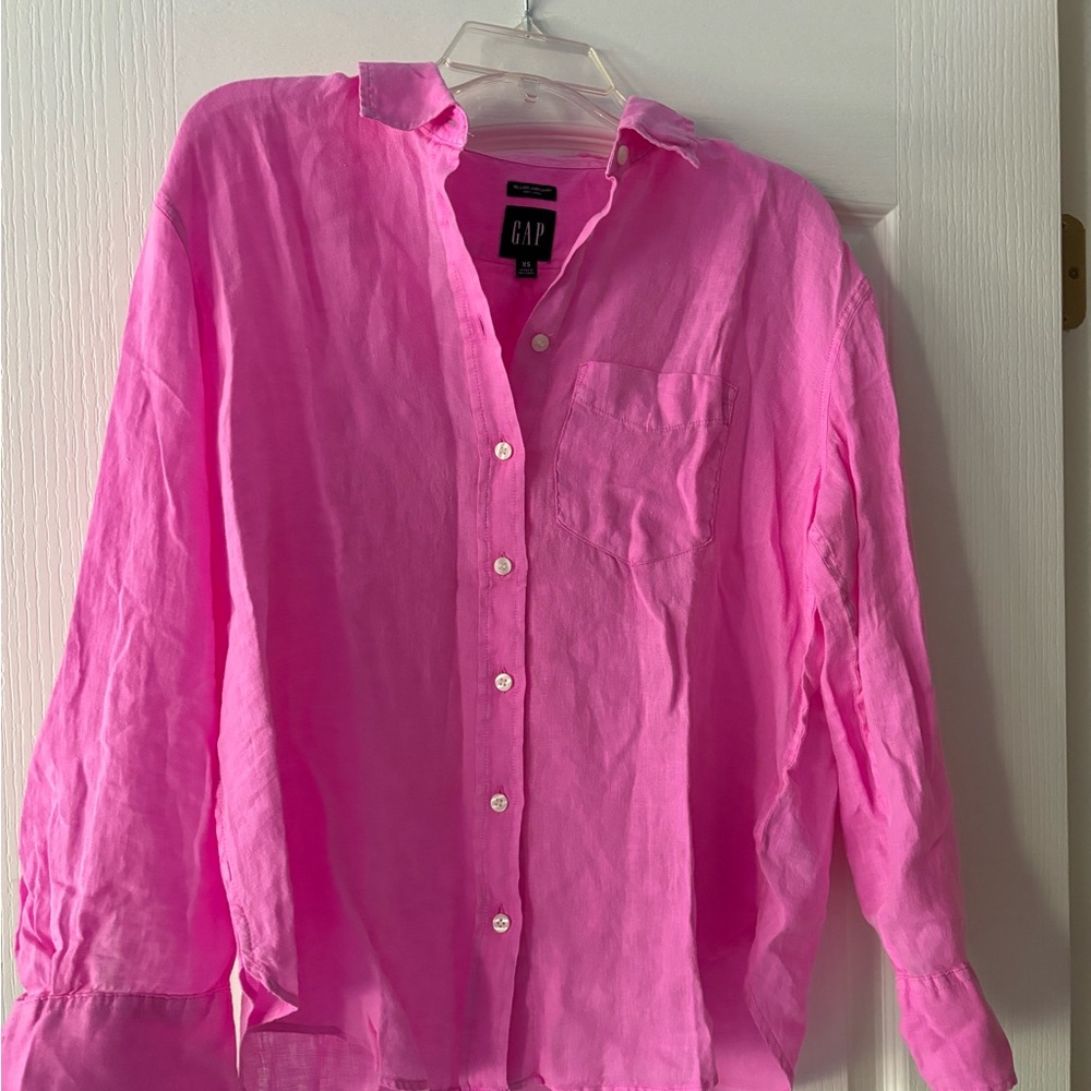 GAP Pink Linen Shirt. Great shirt and short set. - Picture 2 of 6